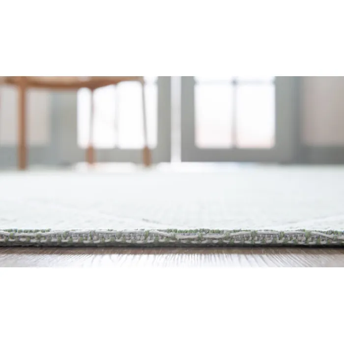 Unique-Loom-3148083-1