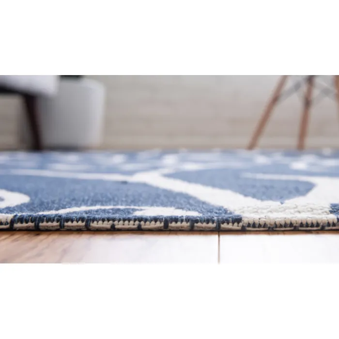 Unique-Loom-3148097-1