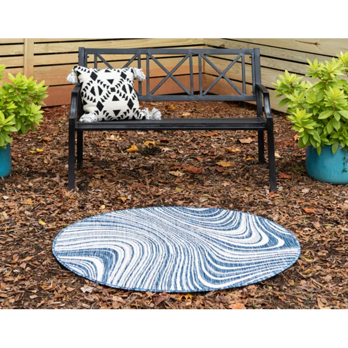 Unique-Loom-3148716-2