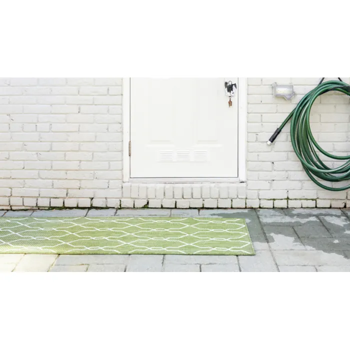 Unique-Loom-3148837-2