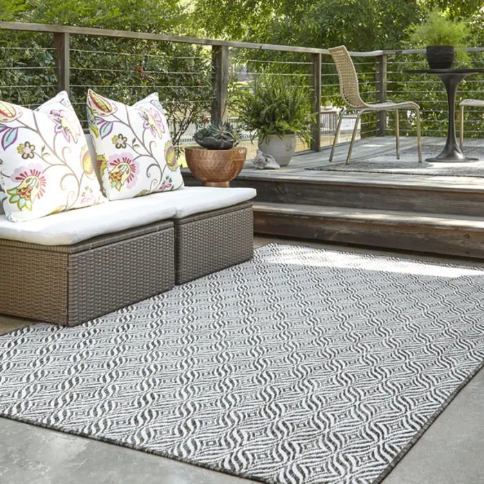 Unique-Loom-3148894-2