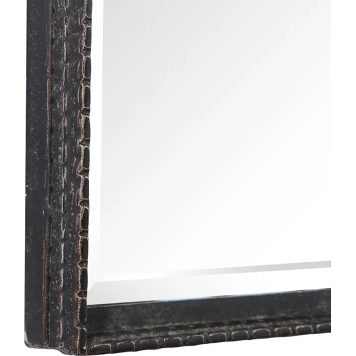 Uttermost-09556-3